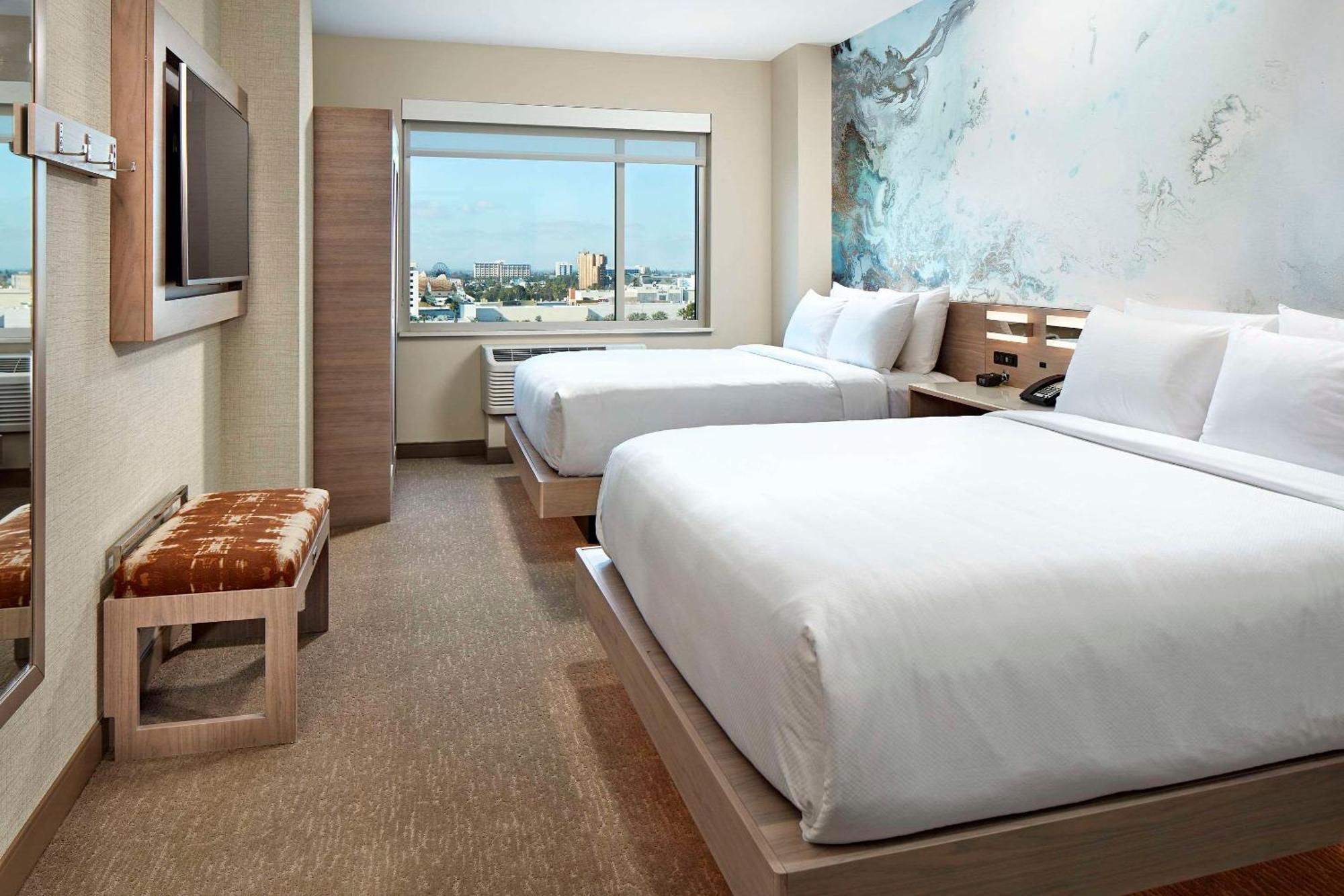 Cambria Hotel & Suites Anaheim Resort Area Extérieur photo