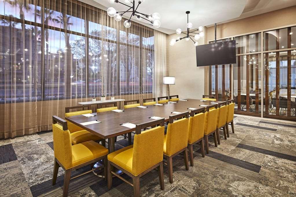 Cambria Hotel & Suites Anaheim Resort Area Facilités photo